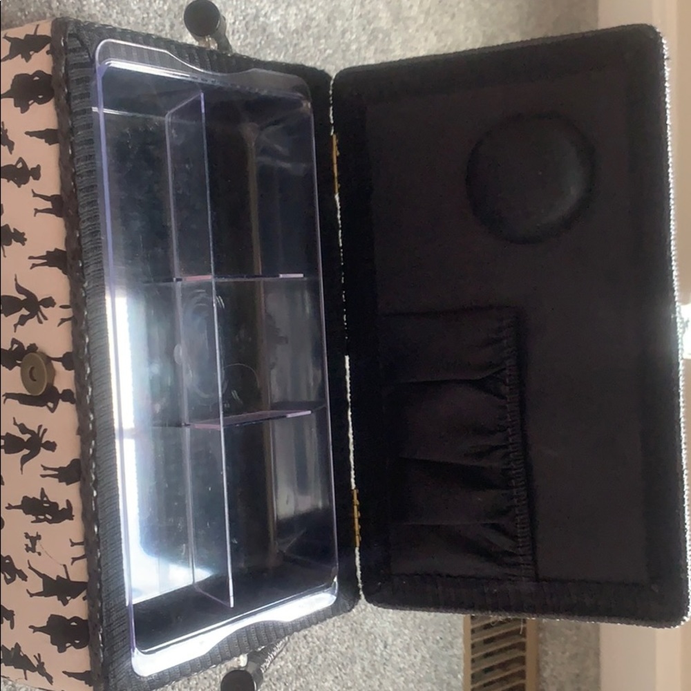 Sewing boxes - Picture 3 of 4